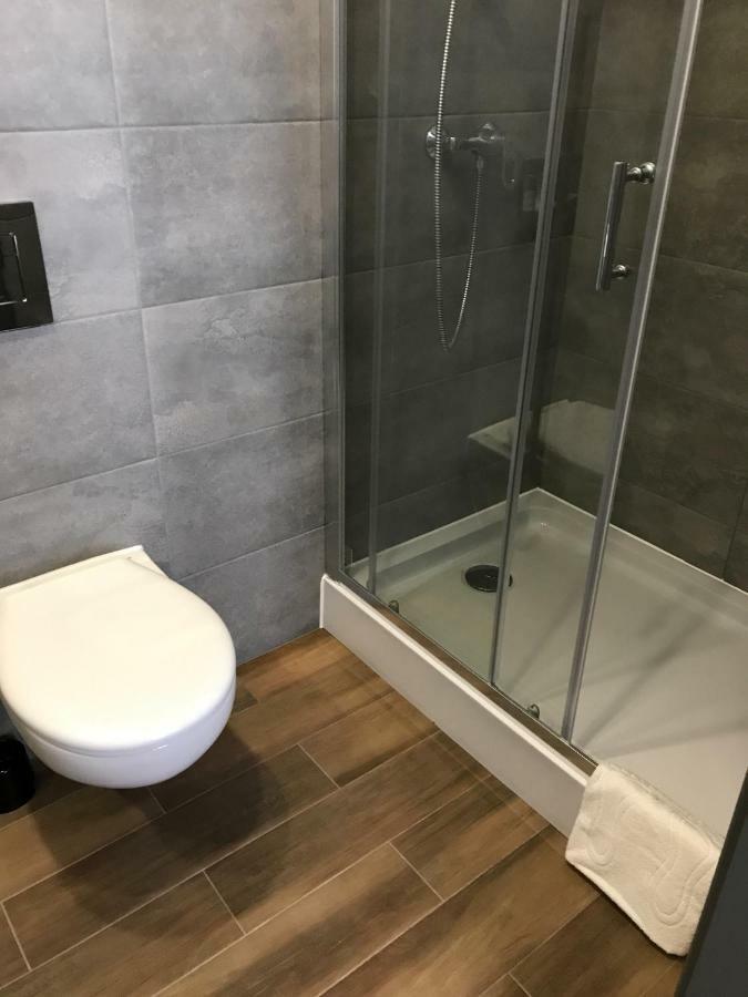 7 Rooms Mtp بوزنان المظهر الخارجي الصورة