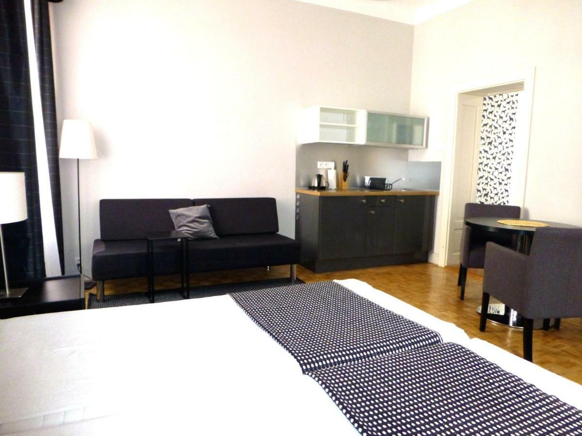7 Rooms Mtp بوزنان المظهر الخارجي الصورة
